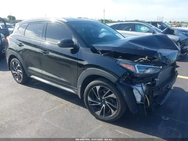 KM8J33AL0MU308575 2021 HYUNDAI TUCSON - Image 1