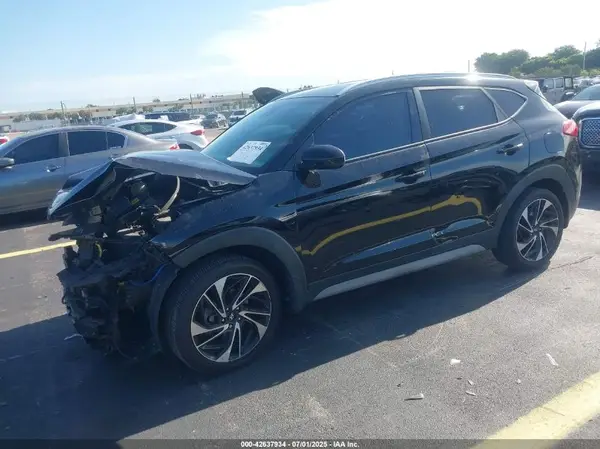 KM8J33AL0MU308575 2021 HYUNDAI TUCSON - Image 2