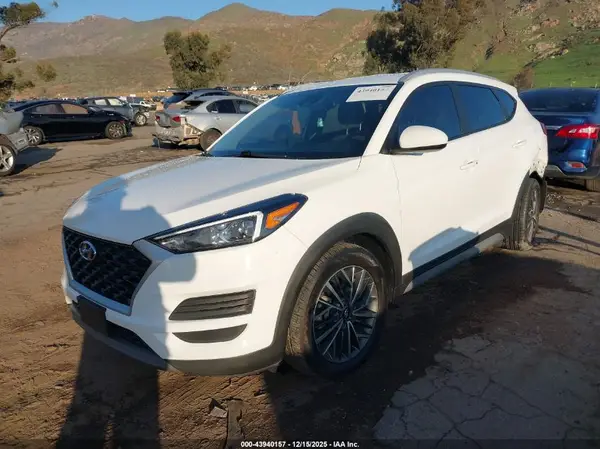 KM8J33AL0MU355797 2021 HYUNDAI TUCSON - Image 2