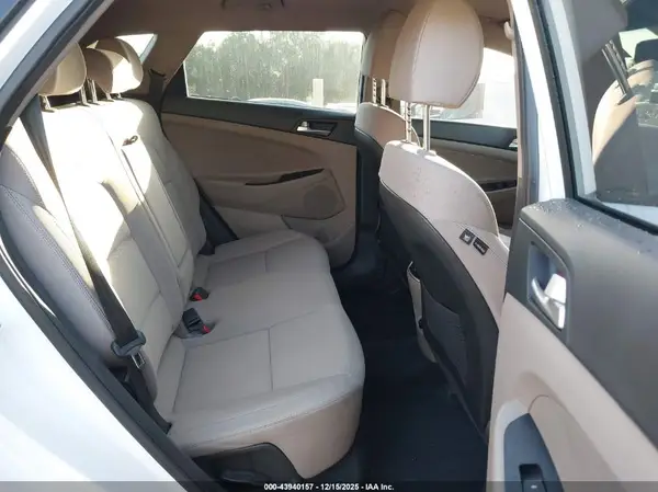 KM8J33AL0MU355797 2021 HYUNDAI TUCSON - Image 8