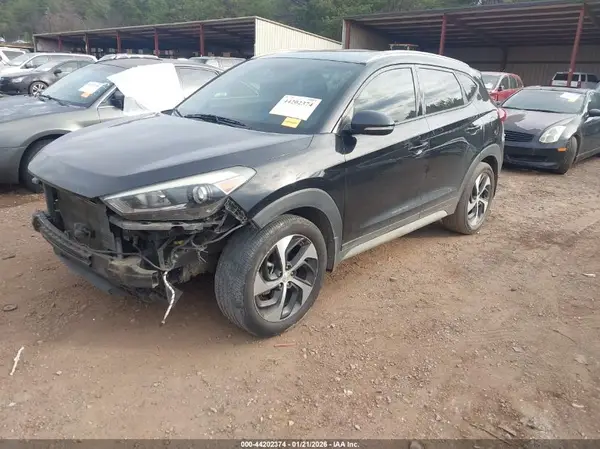 KM8J33AL1JU694015 2018 HYUNDAI TUCSON - Image 2