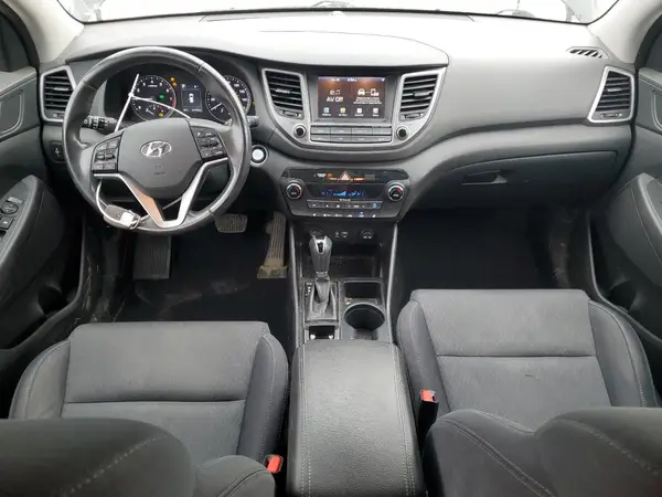 KM8J33AL1JU772499 2018 HYUNDAI TUCSON - Image 8