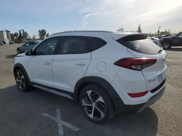 KM8J33AL1JU804819 2018 HYUNDAI TUCSON - Image 2