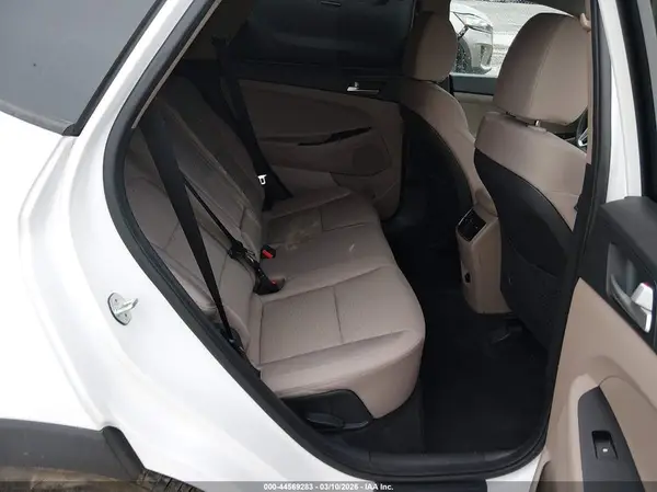 KM8J33AL1KU051357 2019 HYUNDAI TUCSON - Image 8