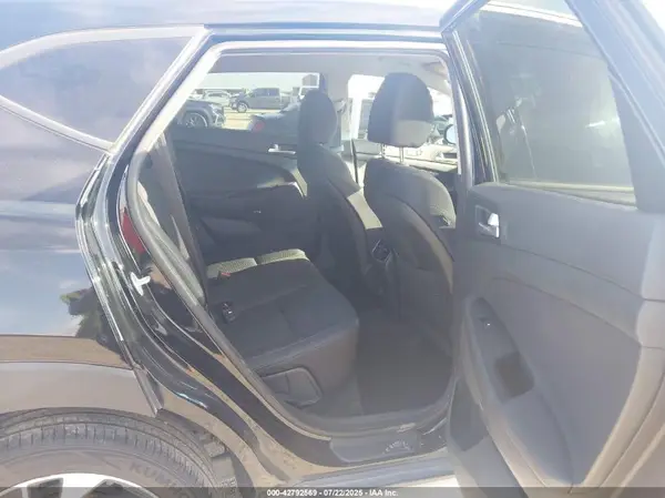 KM8J33AL1KU890134 2019 HYUNDAI TUCSON - Image 8