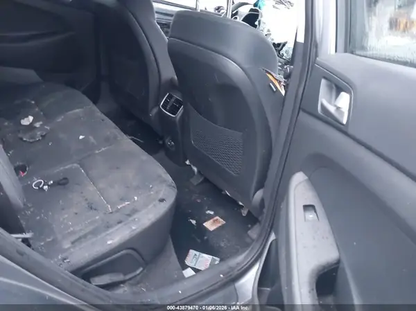 KM8J33AL1KU897536 2019 HYUNDAI TUCSON - Image 8