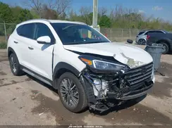 KM8J33AL1KU941681 2019 HYUNDAI TUCSON