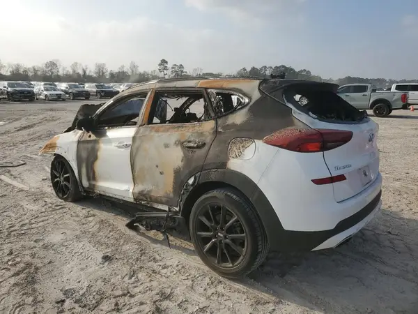 KM8J33AL1KU941812 2019 HYUNDAI TUCSON - Image 2