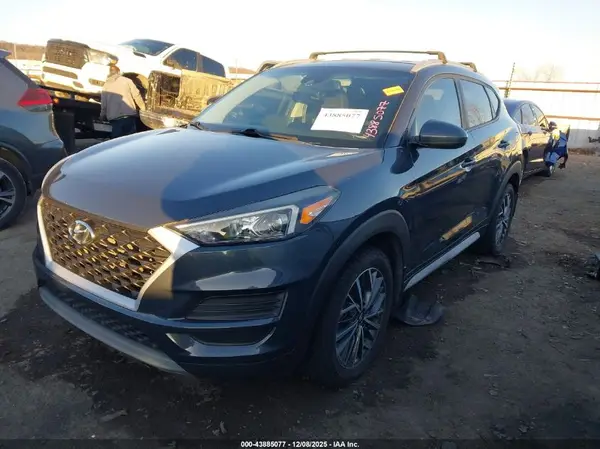 KM8J33AL1KU958867 2019 HYUNDAI TUCSON - Image 2