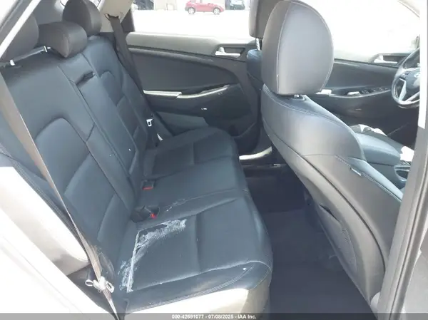 KM8J33AL1KU964992 2019 HYUNDAI TUCSON - Image 8