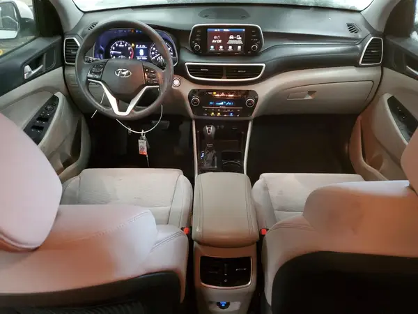 KM8J33AL1LU137303 2020 HYUNDAI TUCSON - Image 8