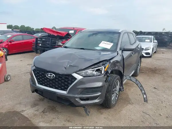 KM8J33AL1LU186758 2020 HYUNDAI TUCSON - Image 2