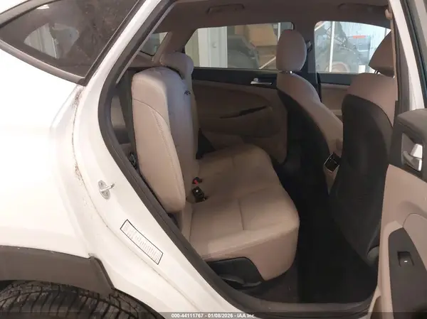 KM8J33AL1MU344663 2021 HYUNDAI TUCSON - Image 8