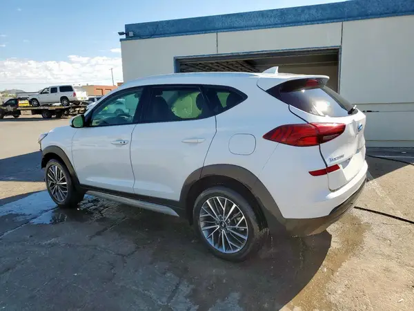 KM8J33AL1MU368395 2021 HYUNDAI TUCSON - Image 2
