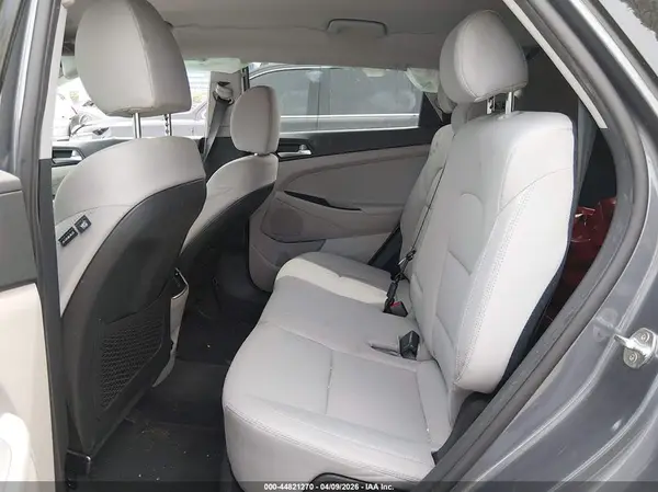 KM8J33AL1MU390459 2021 HYUNDAI TUCSON - Image 8