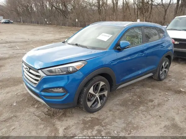 KM8J33AL2JU800682 2018 HYUNDAI TUCSON - Image 2