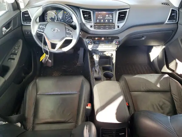 KM8J33AL2JU801914 2018 HYUNDAI TUCSON - Image 8