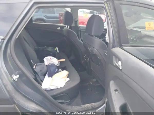 KM8J33AL2KU949773 2019 HYUNDAI TUCSON - Image 8