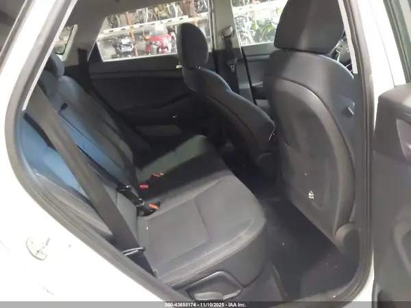 KM8J33AL2KU953418 2019 HYUNDAI TUCSON - Image 8
