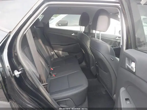 KM8J33AL2KU977640 2019 HYUNDAI TUCSON - Image 8