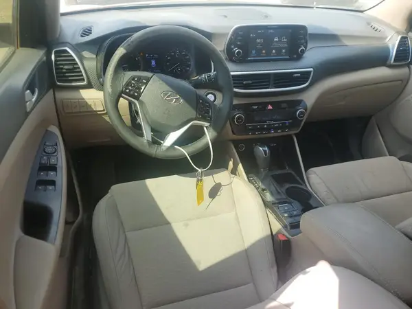 KM8J33AL2LU123006 2020 HYUNDAI TUCSON - Image 8