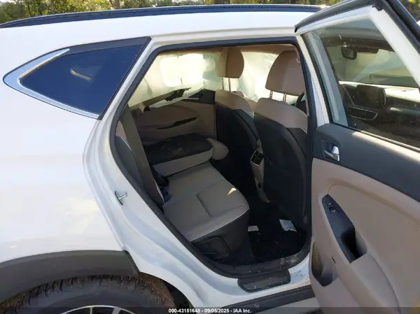 KM8J33AL2LU132322 2020 HYUNDAI TUCSON - Image 8