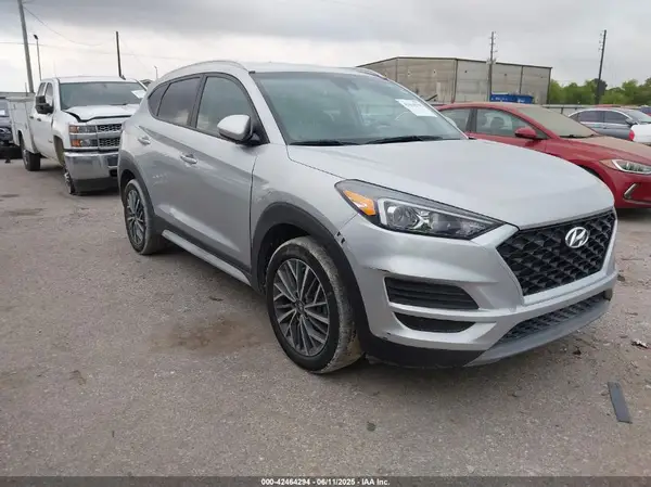 KM8J33AL2LU157527 2020 HYUNDAI TUCSON - Image 1