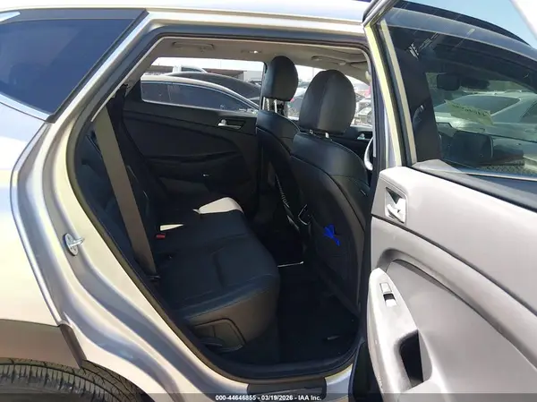 KM8J33AL2LU171590 2020 HYUNDAI TUCSON - Image 8