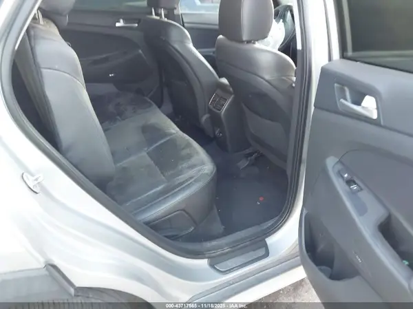 KM8J33AL2LU180029 2020 HYUNDAI TUCSON - Image 8