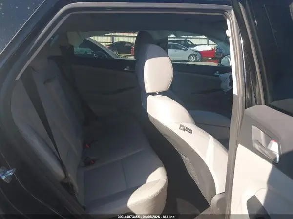 KM8J33AL2LU211733 2020 HYUNDAI TUCSON - Image 8