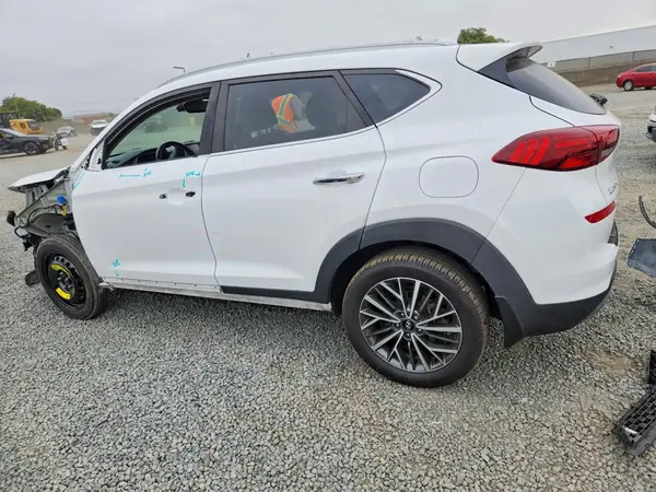 KM8J33AL2LU256395 2020 HYUNDAI TUCSON - Image 2