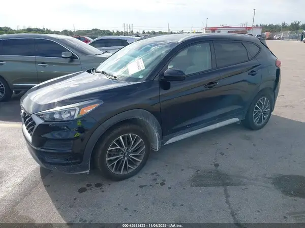 KM8J33AL2MU313888 2021 HYUNDAI TUCSON - Image 2