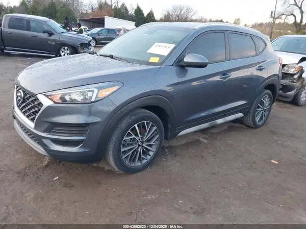 KM8J33AL2MU339827 2021 HYUNDAI TUCSON - Image 2