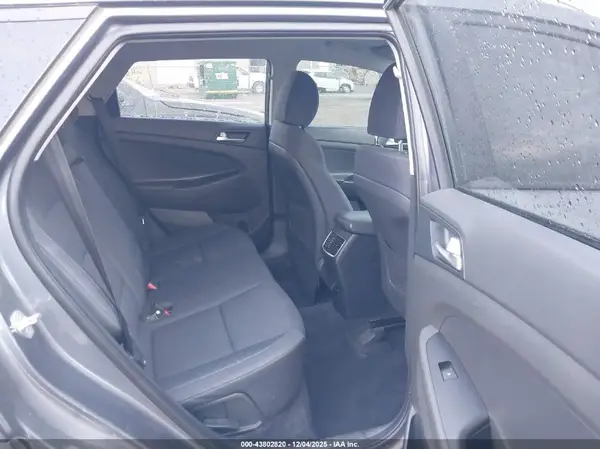 KM8J33AL2MU339827 2021 HYUNDAI TUCSON - Image 8