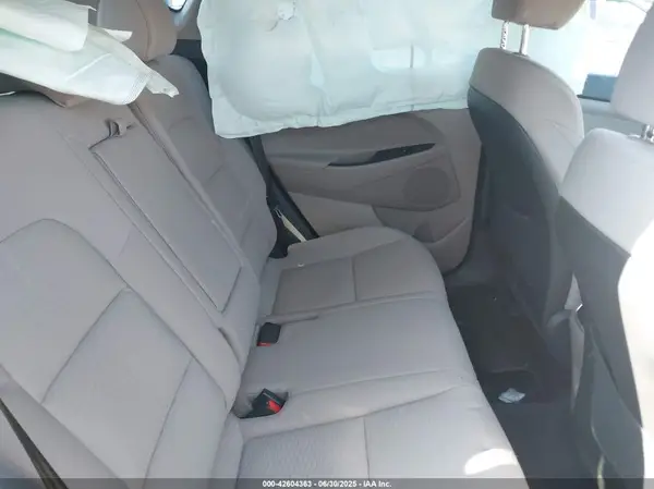 KM8J33AL2MU379986 2021 HYUNDAI TUCSON - Image 8