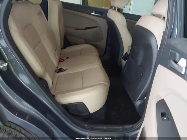 KM8J33AL2MU388882 2021 HYUNDAI TUCSON - Image 8