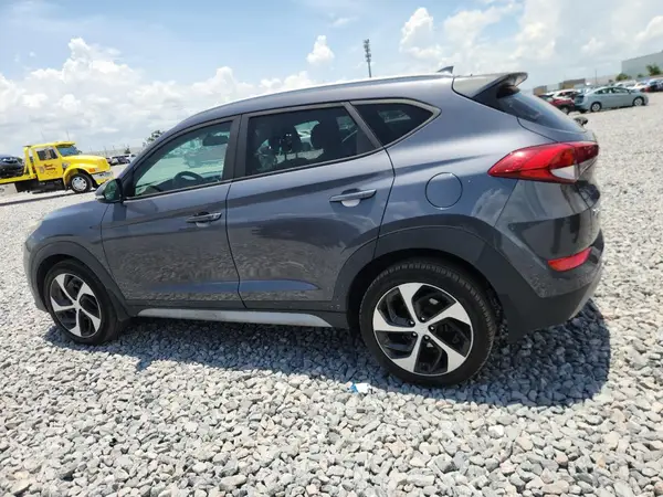 KM8J33AL3JU802862 2018 HYUNDAI TUCSON - Image 2