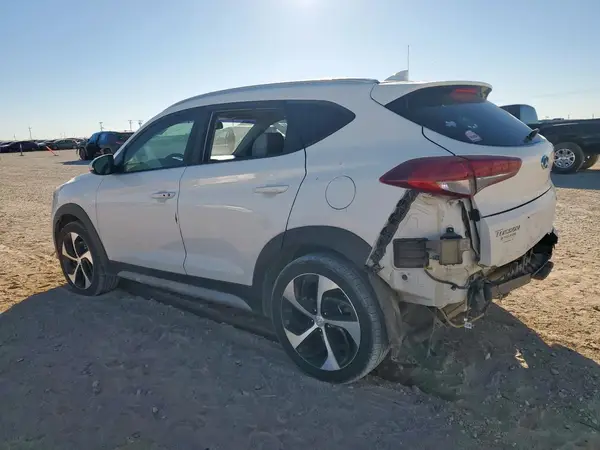KM8J33AL3JU826269 2018 HYUNDAI TUCSON - Image 2