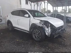 KM8J33AL3K4024600 2019 HYUNDAI TUCSON