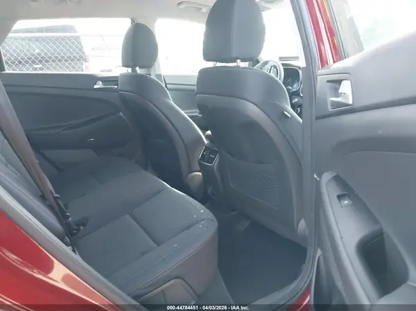 KM8J33AL3KU888322 2019 HYUNDAI TUCSON - Image 8