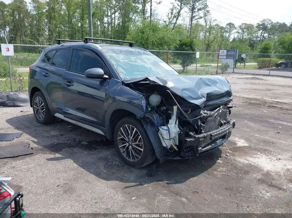 KM8J33AL3KU937888 2019 HYUNDAI TUCSON - Image 1