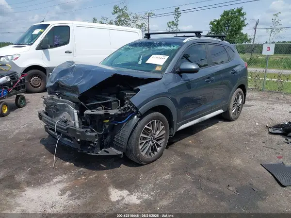 KM8J33AL3KU937888 2019 HYUNDAI TUCSON - Image 2