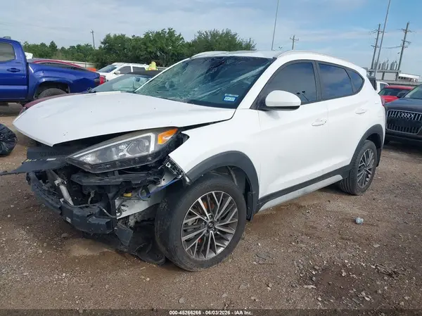 KM8J33AL3LU100852 2020 HYUNDAI TUCSON - Image 2