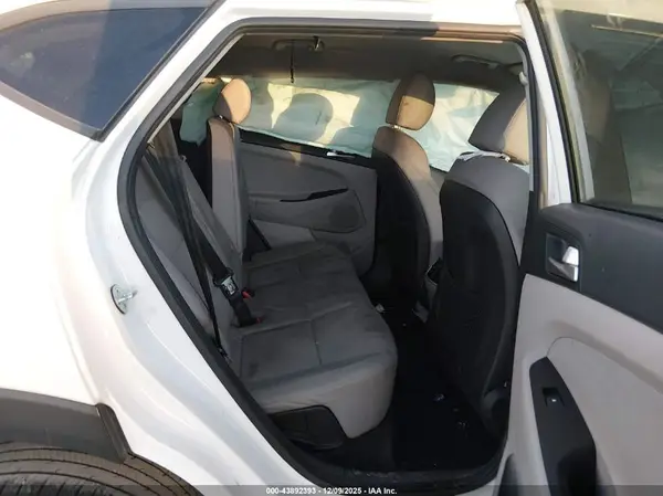KM8J33AL3LU151591 2020 HYUNDAI TUCSON - Image 8