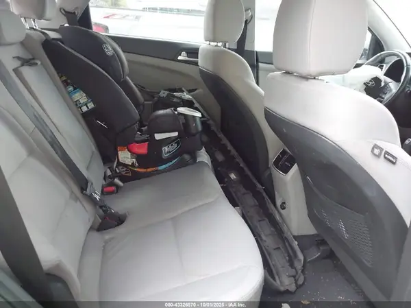 KM8J33AL3LU177589 2020 HYUNDAI TUCSON - Image 8