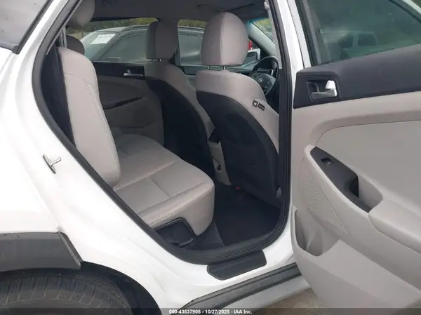 KM8J33AL3LU181433 2020 HYUNDAI TUCSON - Image 8