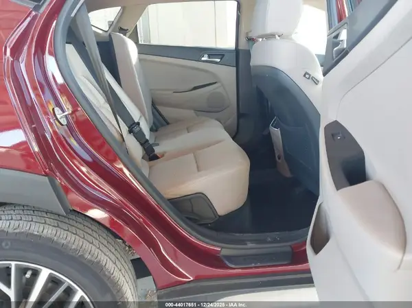 KM8J33AL3LU189631 2020 HYUNDAI TUCSON - Image 8