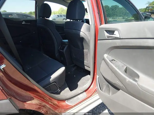 KM8J33AL3LU192206 2020 HYUNDAI TUCSON - Image 8