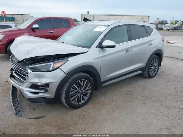 KM8J33AL3LU216424 2020 HYUNDAI TUCSON - Image 2