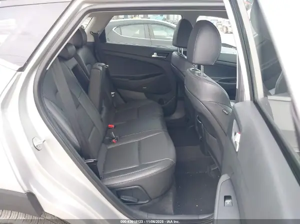 KM8J33AL3LU216424 2020 HYUNDAI TUCSON - Image 8